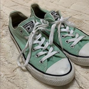 Turquoise converse.